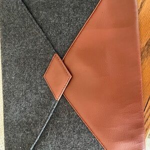 Stylish Gray and Cognac Men's laptop case.